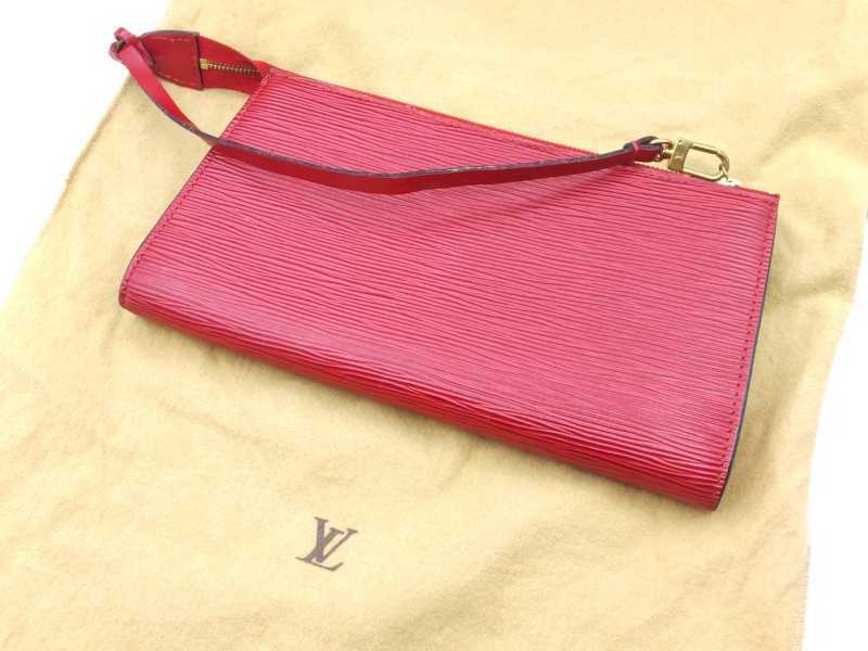 ルイヴィトン買取 ポシェットアクセソワール M52947